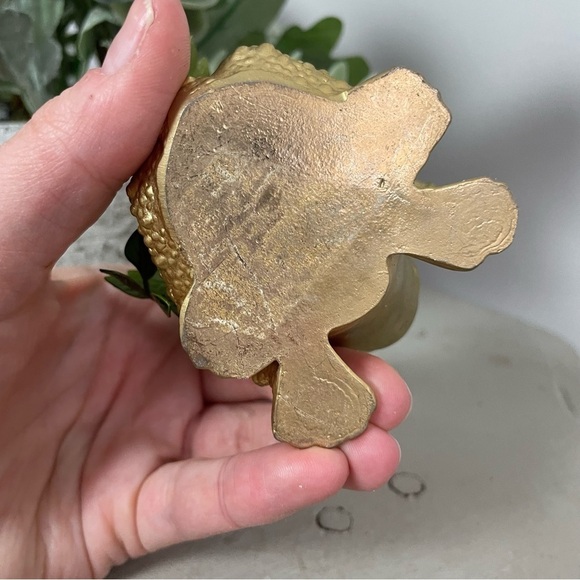 Vintage Gold Metal Frog with Metal Flowers Decor Figurine - Picture 5 of 5